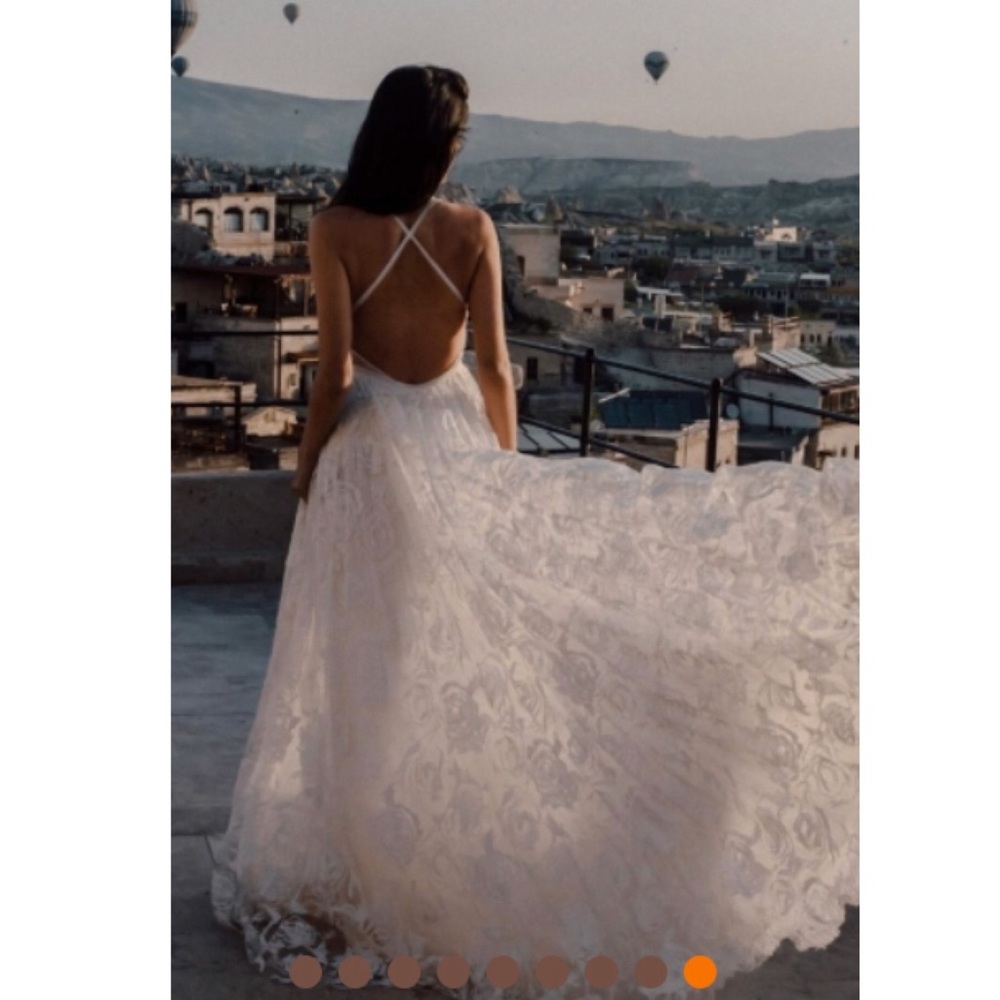 👰🏼💐HP💐👰🏾 1 Left • White Lace Wedding Gown 💐 - Picture 3 of 15